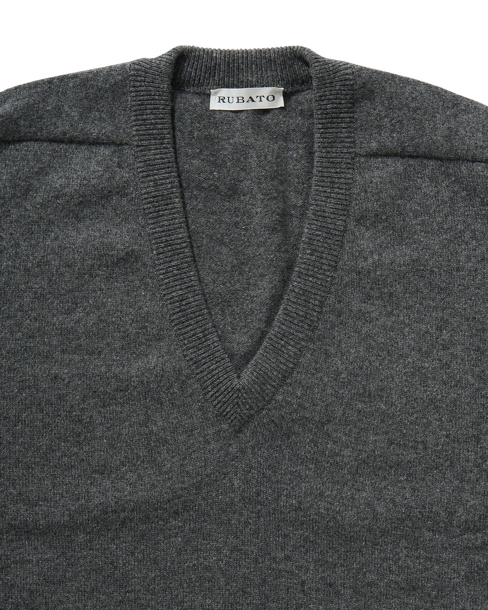 Standard V-Neck in Shale