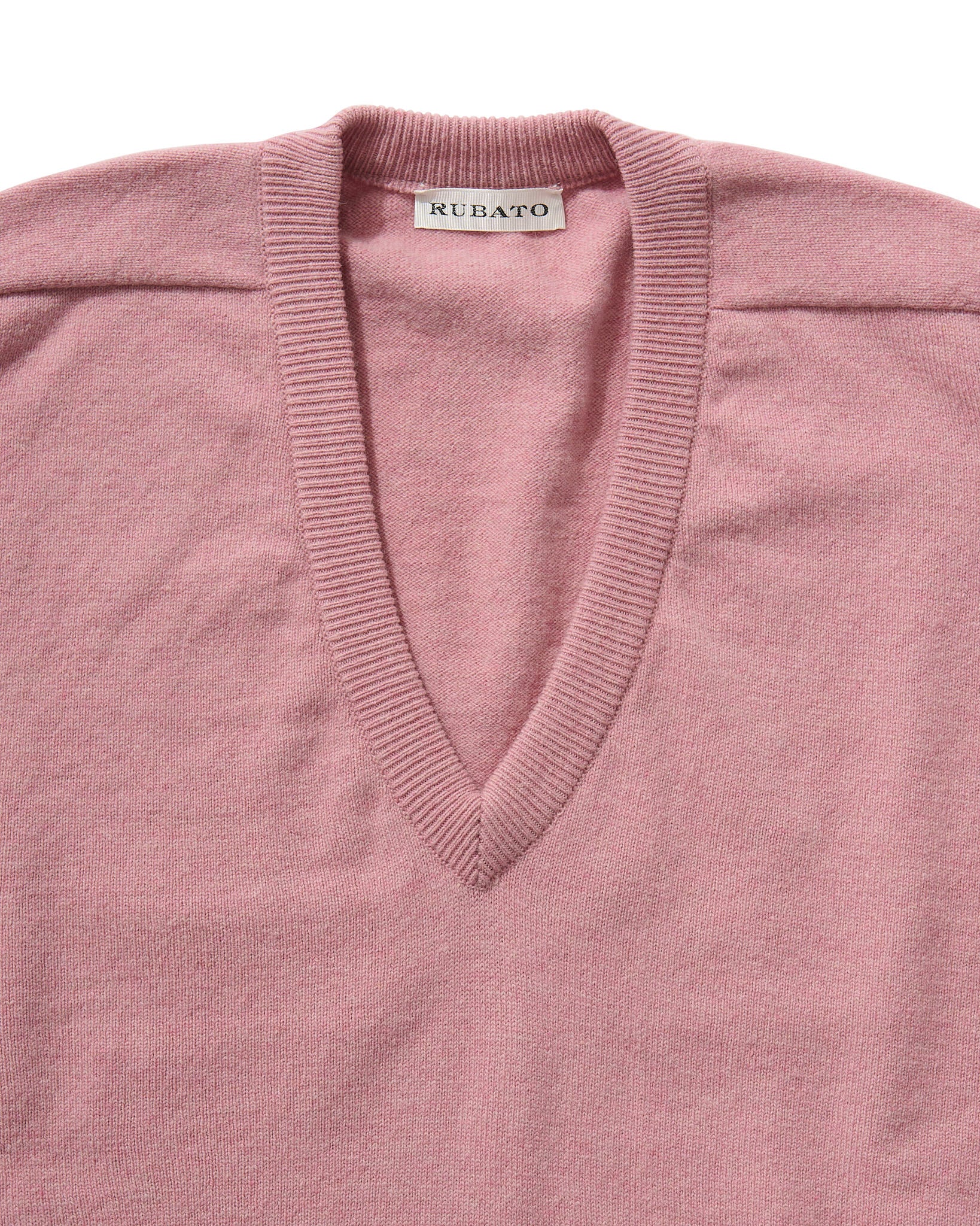 Standard V-Neck in Dusty Pink